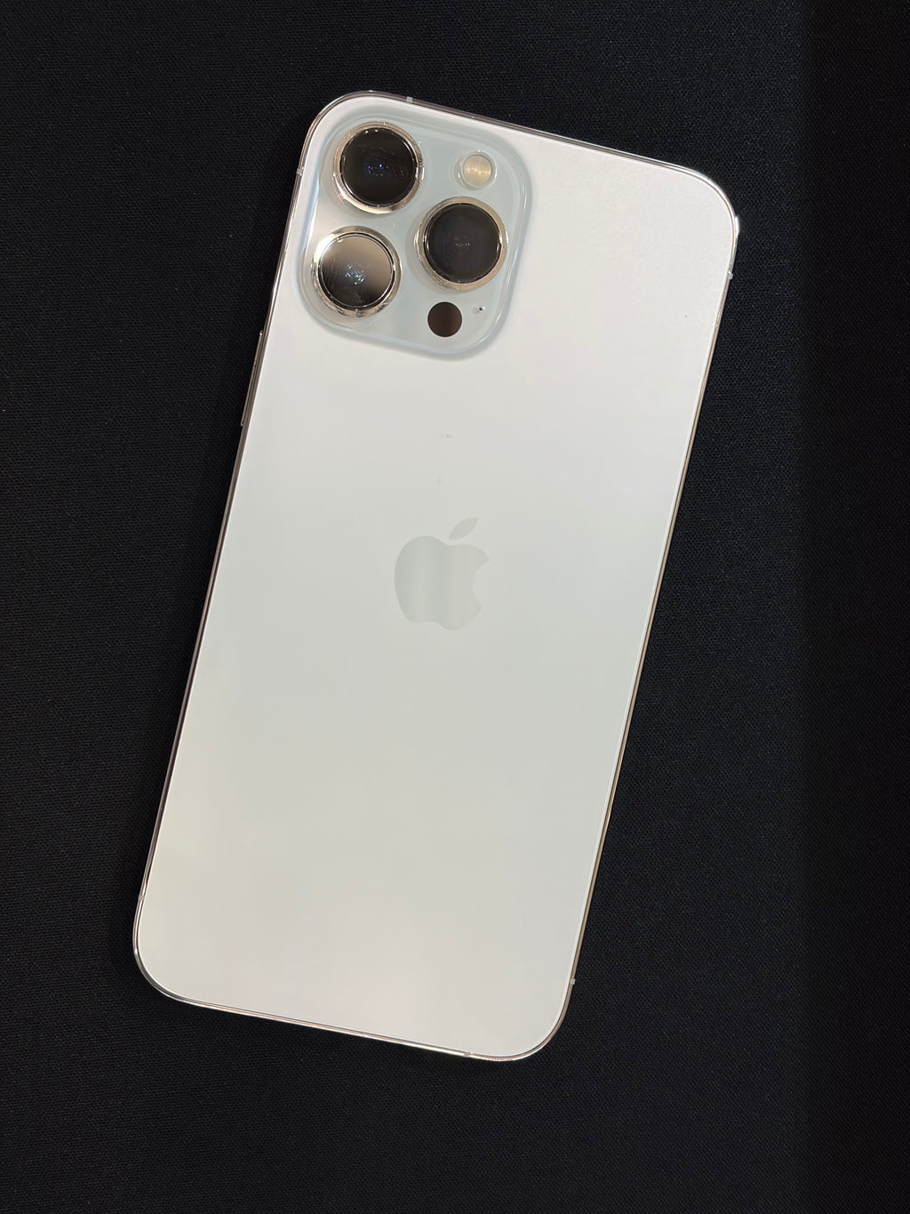 95 %new Apple iPhone 13 Pro Max 256GB White 白色 香港行貨 雙咭 MLH93ZA/A