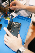 電話維修 - iPhone 電池更換 (原廠零件) Phone Repair - Battery Replacement (Genuine Parts)